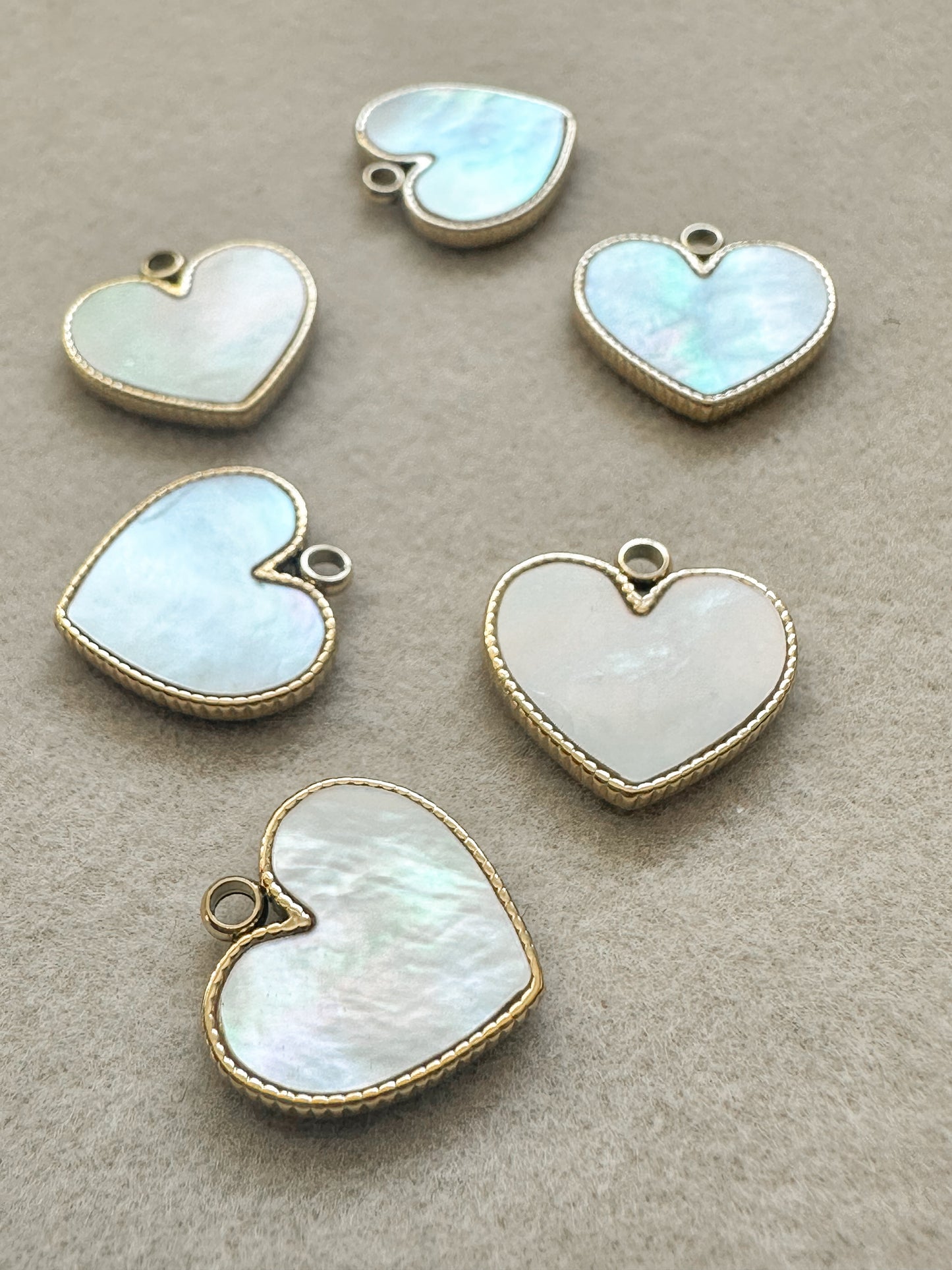 Pearlescent Heart Charm | Small