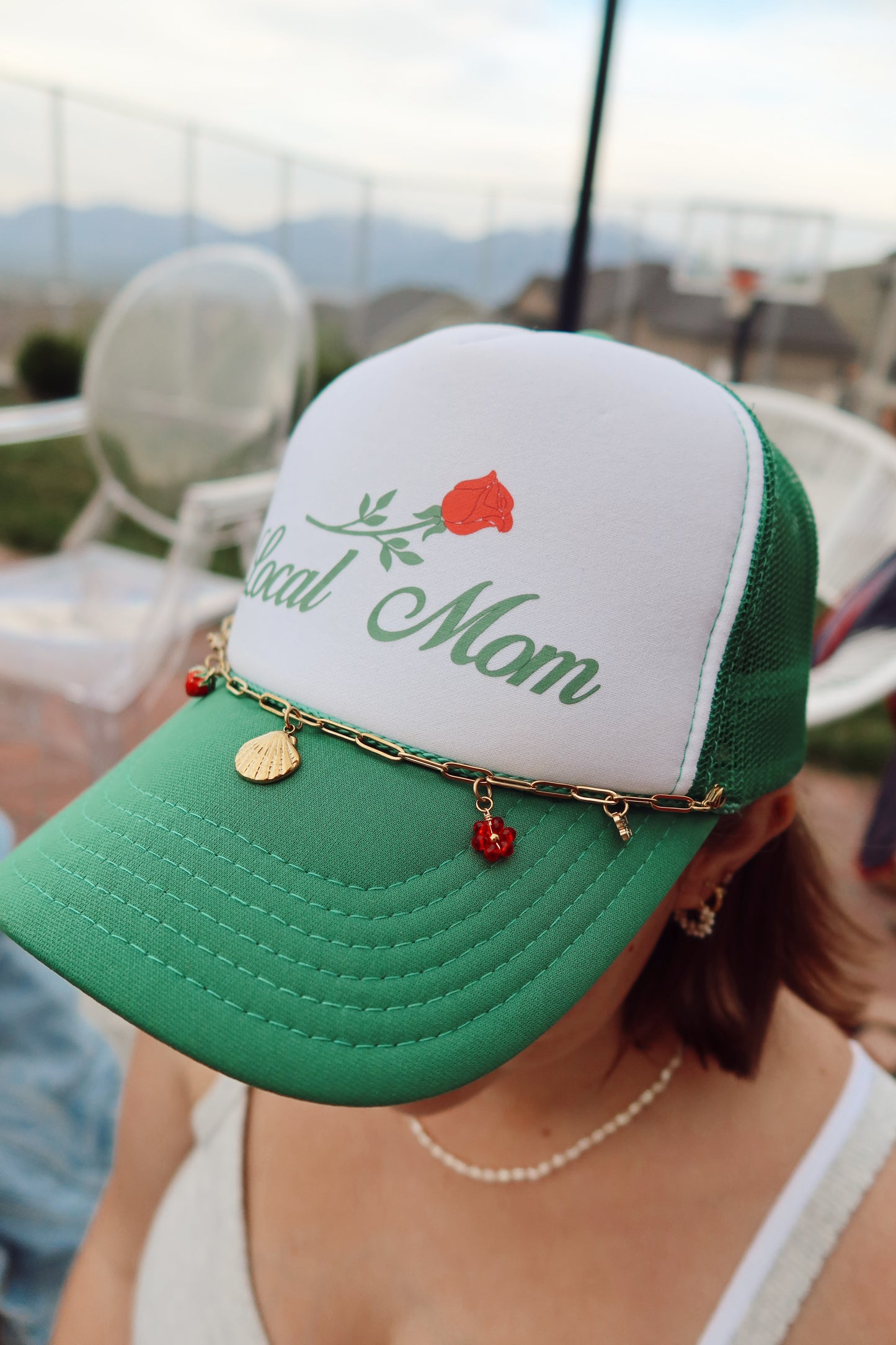 TRUCKER HAT CHAIN