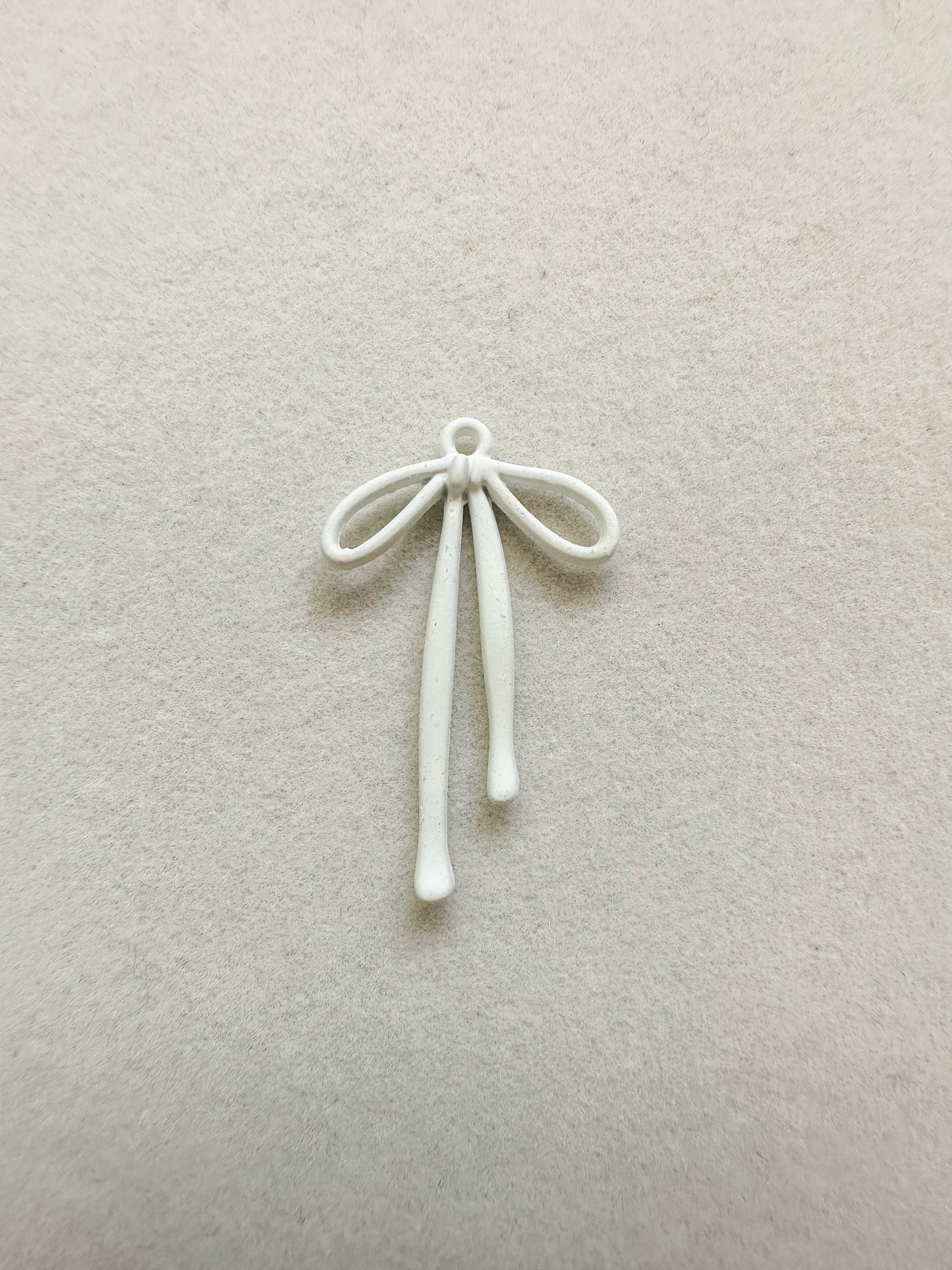 Ribbon Bow Charm | White