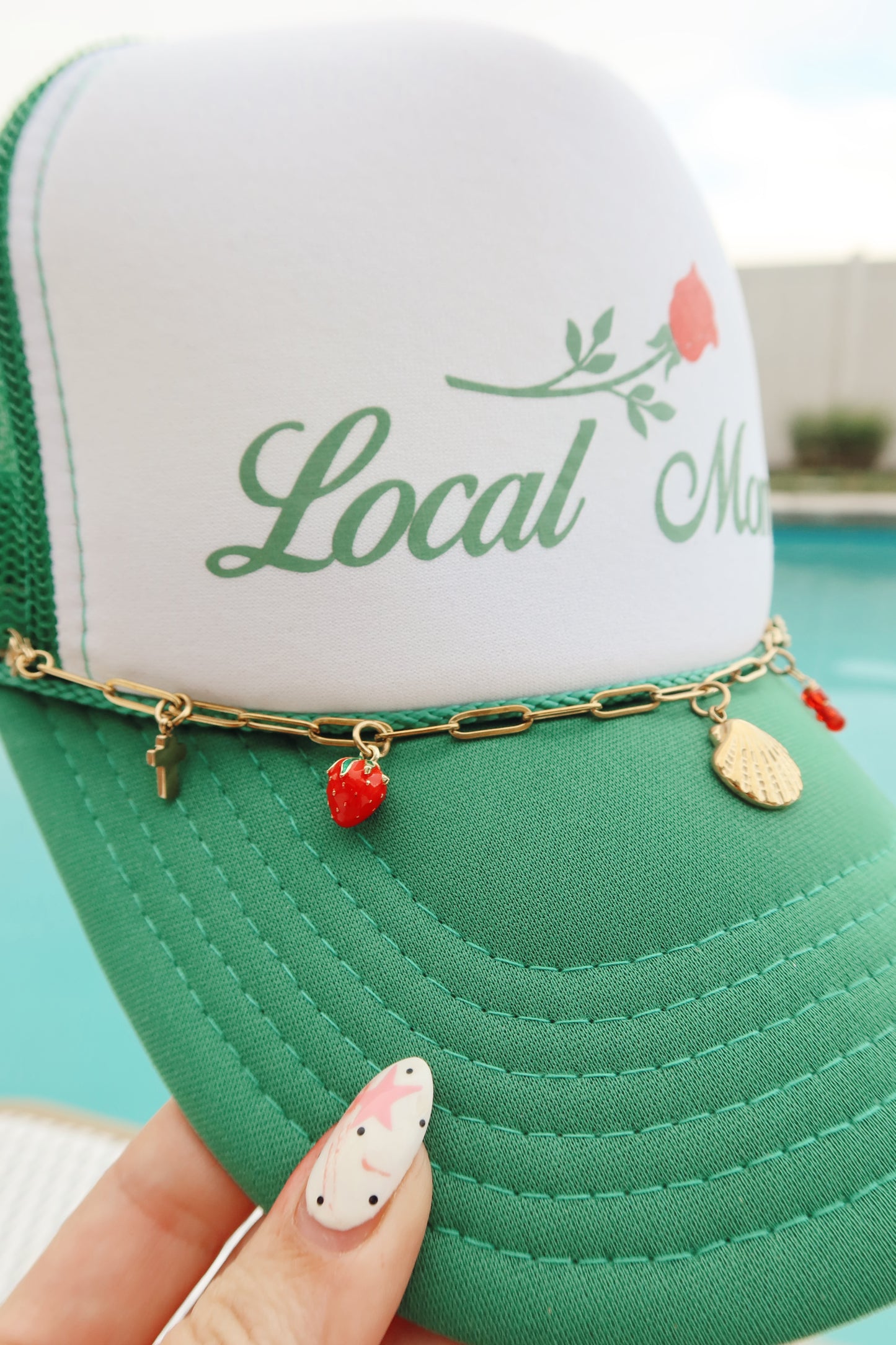 TRUCKER HAT CHAIN
