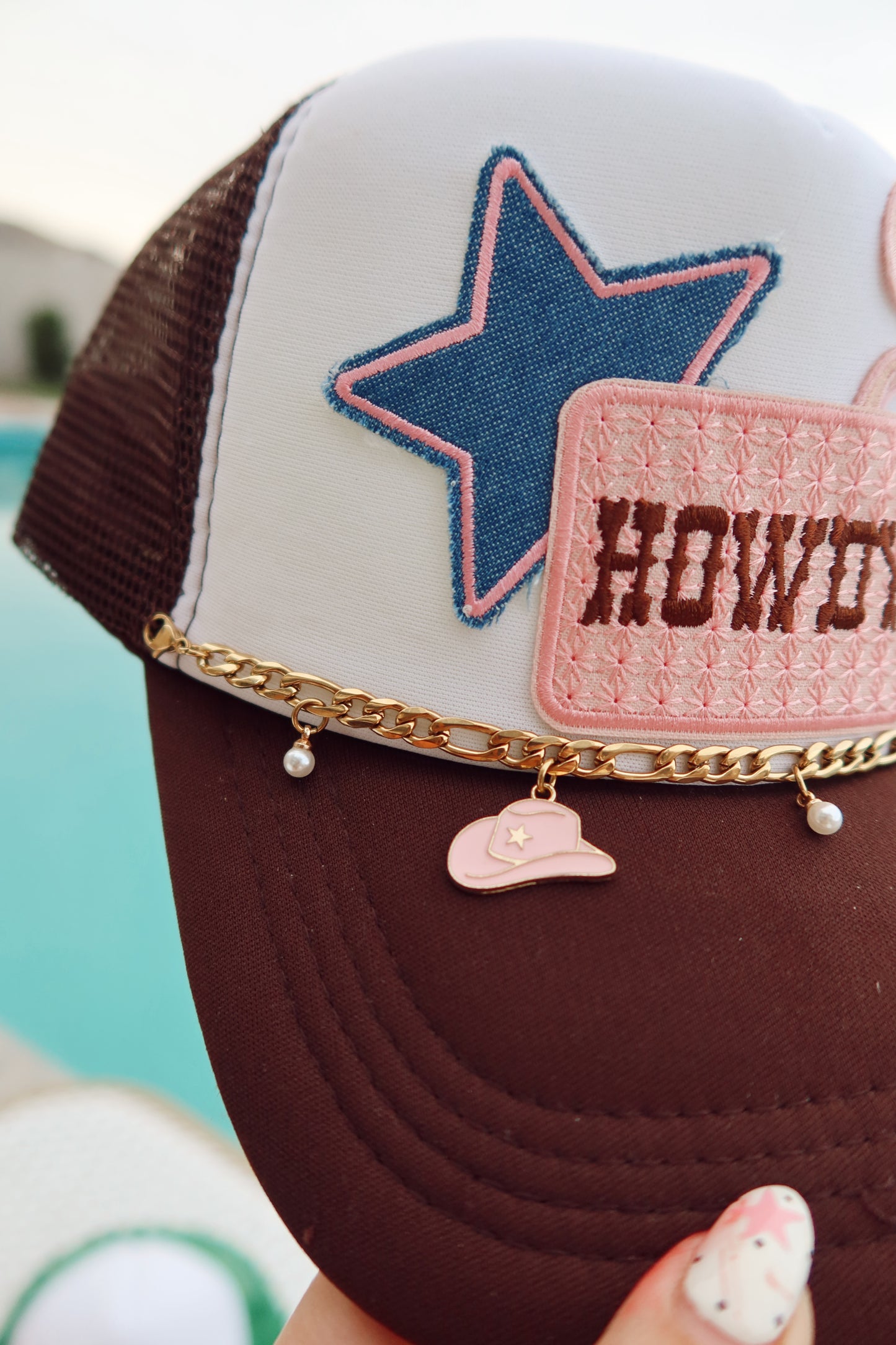 TRUCKER HAT CHAIN