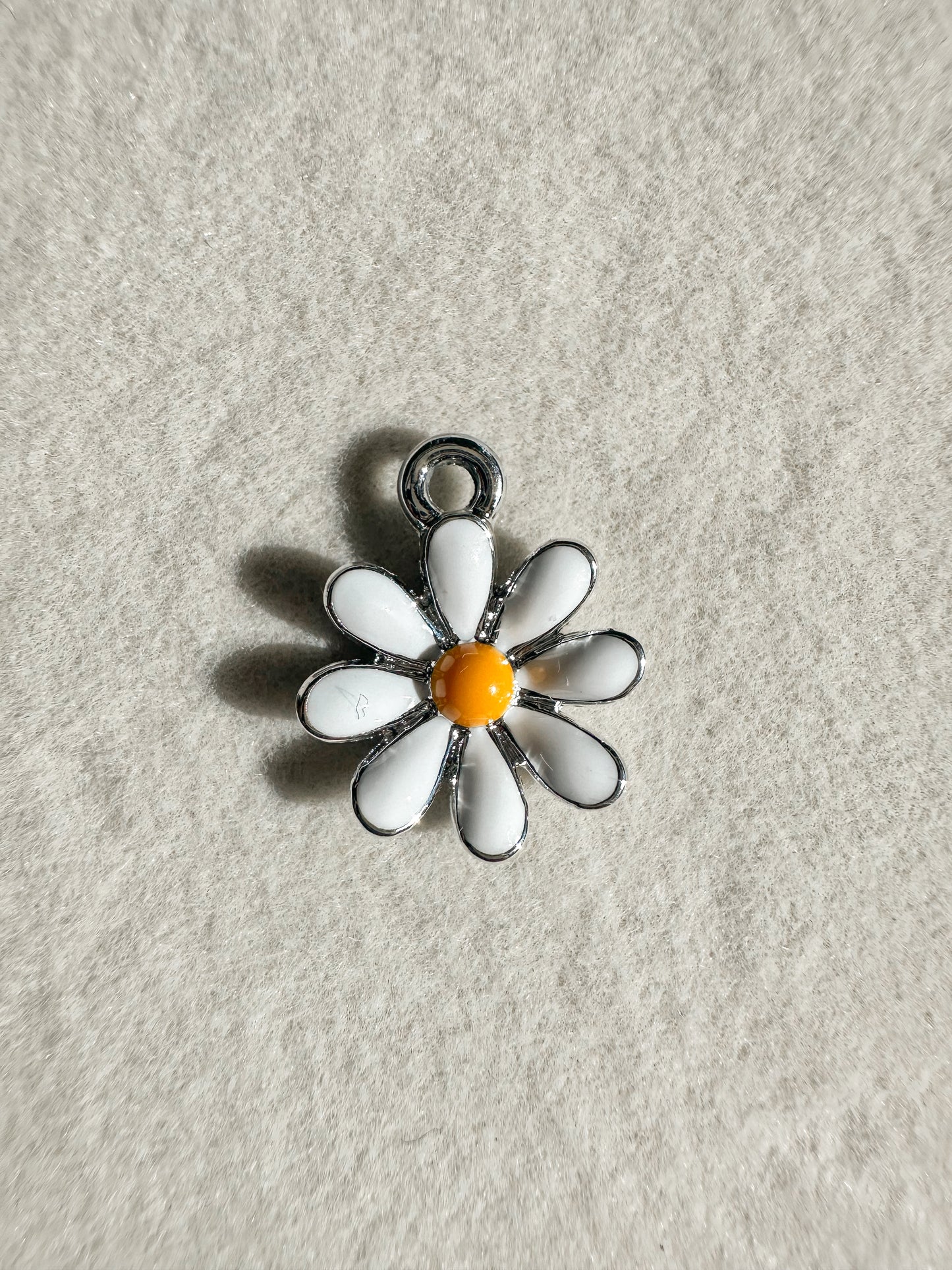 Silver Daisy Charm | White