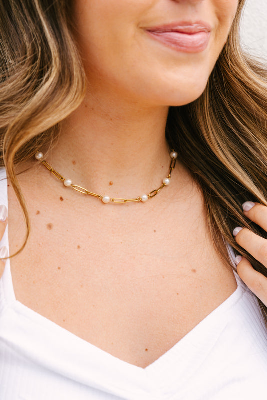 Girlie Pearly Necklace | Gold