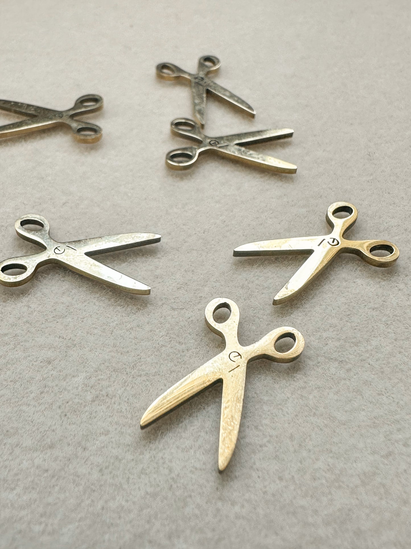 Scissors Charm