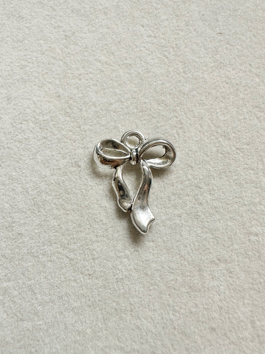 Ribbon Bow Charm | Small Silver